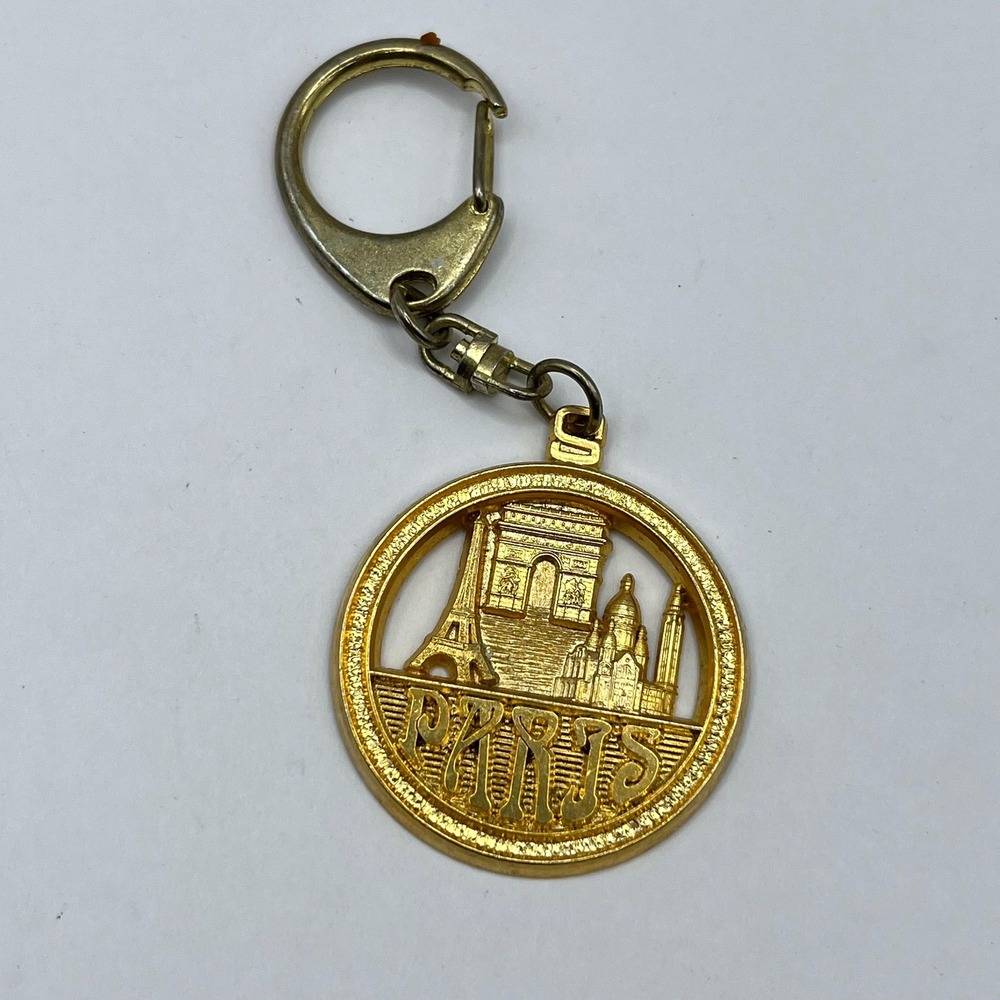 VTG SAP Polyne Paris  Souvenir Keychain Gold Tone Eiffel Tower Sacré-Cœur 1992